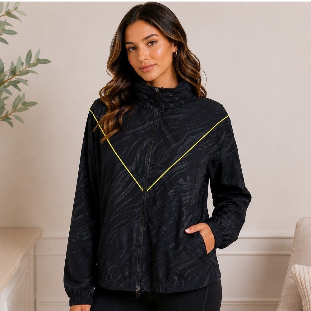 NWT Fabletics Cooper Woven Jacket Women Large Black Yellow Windbreaker Hooded‎